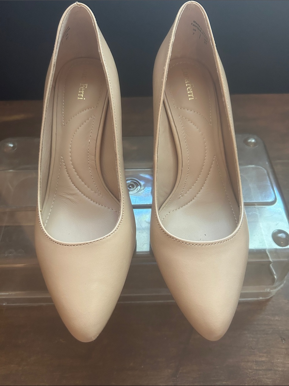 Luca Ferri Classic Nude Pointed-Toe Pumps size 7